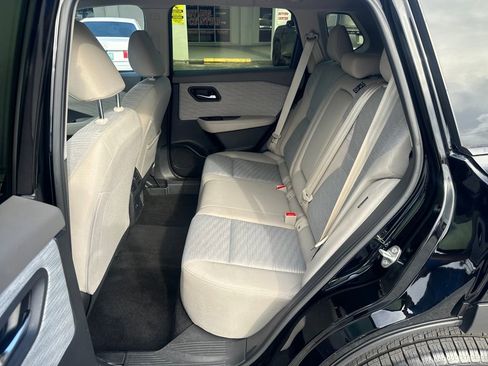 Certified 2023 Nissan Rogue SV FWD image 25