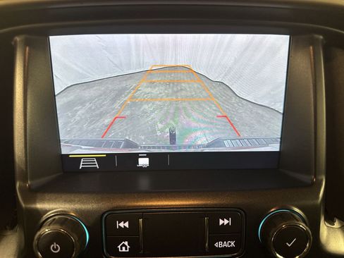 Used 2022 GMC Canyon AT4 image 25