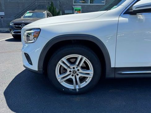 Certified 2022 Mercedes-Benz GLB 250 4MATIC image 9