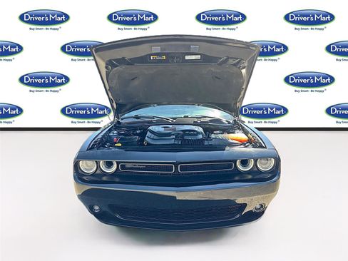 Used 2020 Dodge Challenger SXT w/ Blacktop Package image 31
