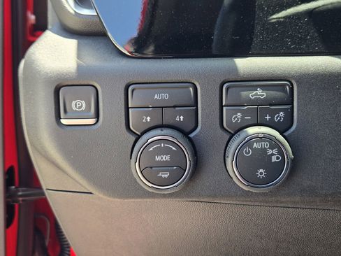 New 2025 Chevrolet Silverado 1500 LT AWD/4WD image 17