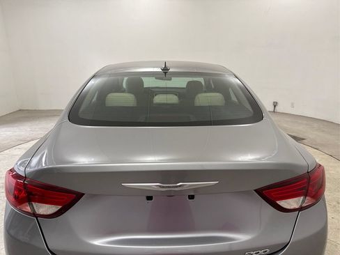 Used 2017 Chrysler 200 Limited Platinum FWD image 25