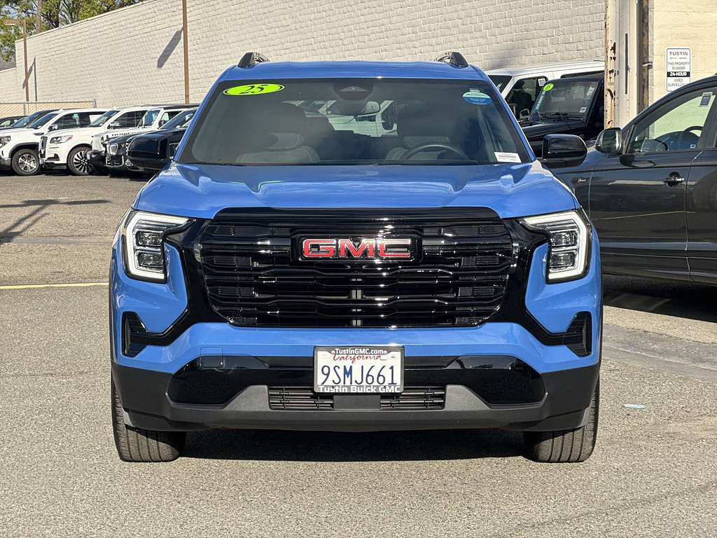 Used 2025 GMC Terrain Elevation w/ Black Edition AWD/4WD image 2