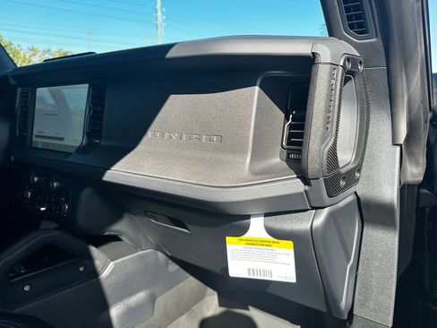 New 2025 Ford Bronco Badlands image 38