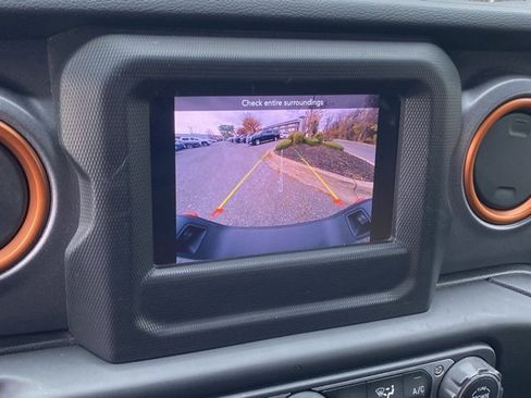 Used 2021 Jeep Gladiator Mojave w/ Safety Group image 3