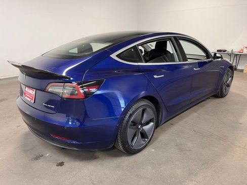 Used 2018 Tesla Model 3 Long Range image 3