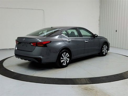Used 2025 Nissan Altima 2.5 S image 7