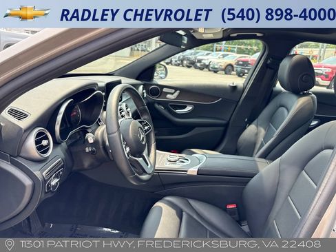 Used 2019 Mercedes-Benz C 300 4MATIC Sedan image 3