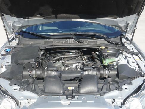 Used 2011 Jaguar XF Premium RWD image 33