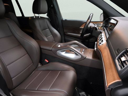 Used 2021 Mercedes-Benz GLS 450 4MATIC image 18