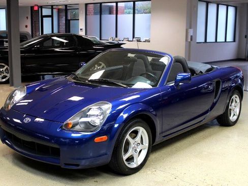 Used 2001 Toyota MR2 image 39