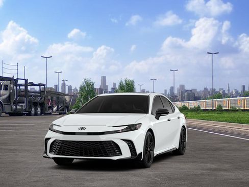 New 2026 Toyota Camry Hybrid FWD image 18