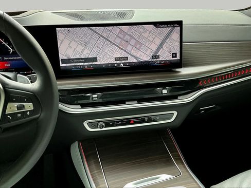 Certified 2026 BMW X5 sDrive40i w/ Climate Comfort Package RWD image 8