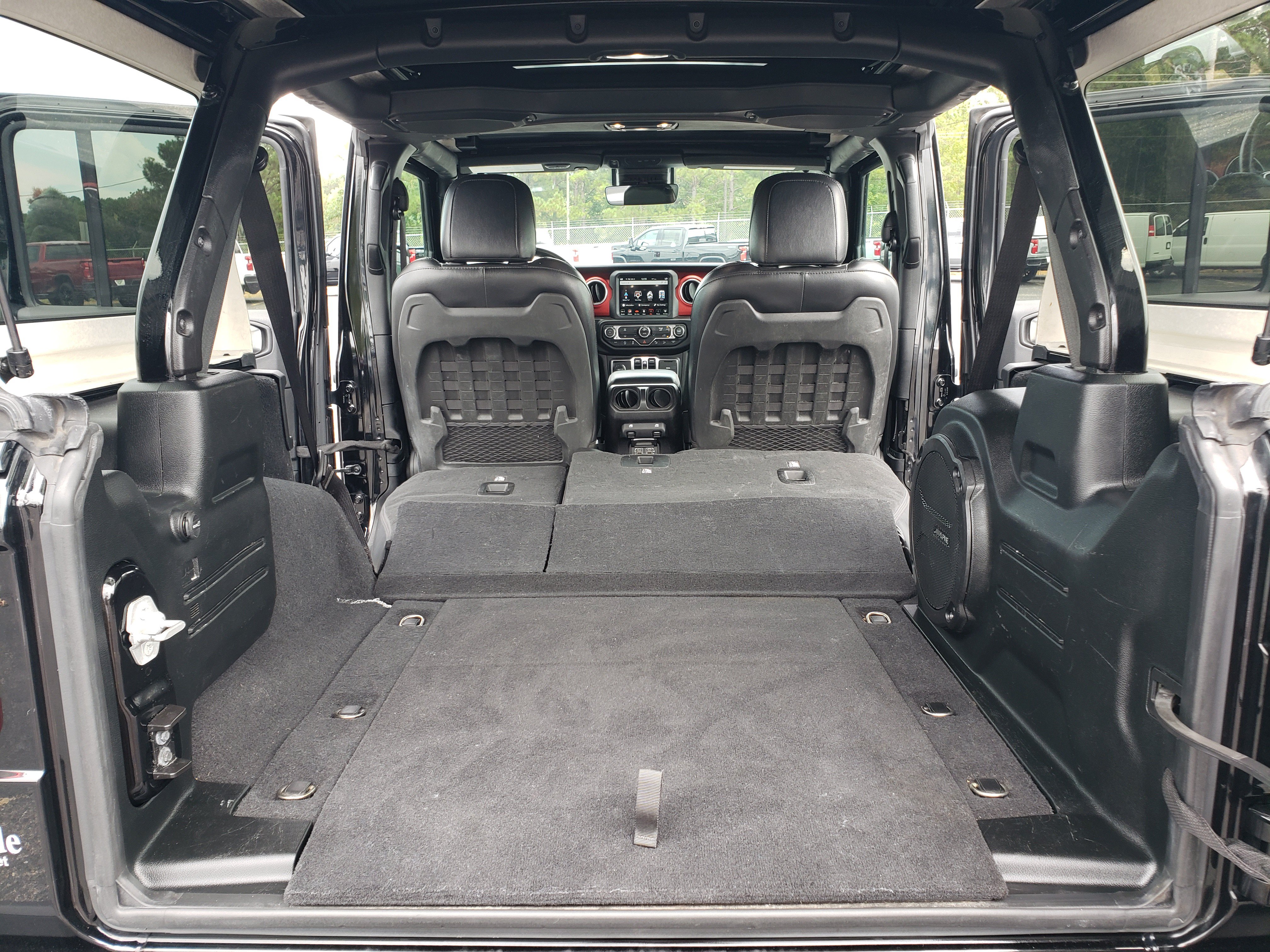 Used 2020 Jeep Wrangler Unlimited Rubicon AWD/4WD image 13