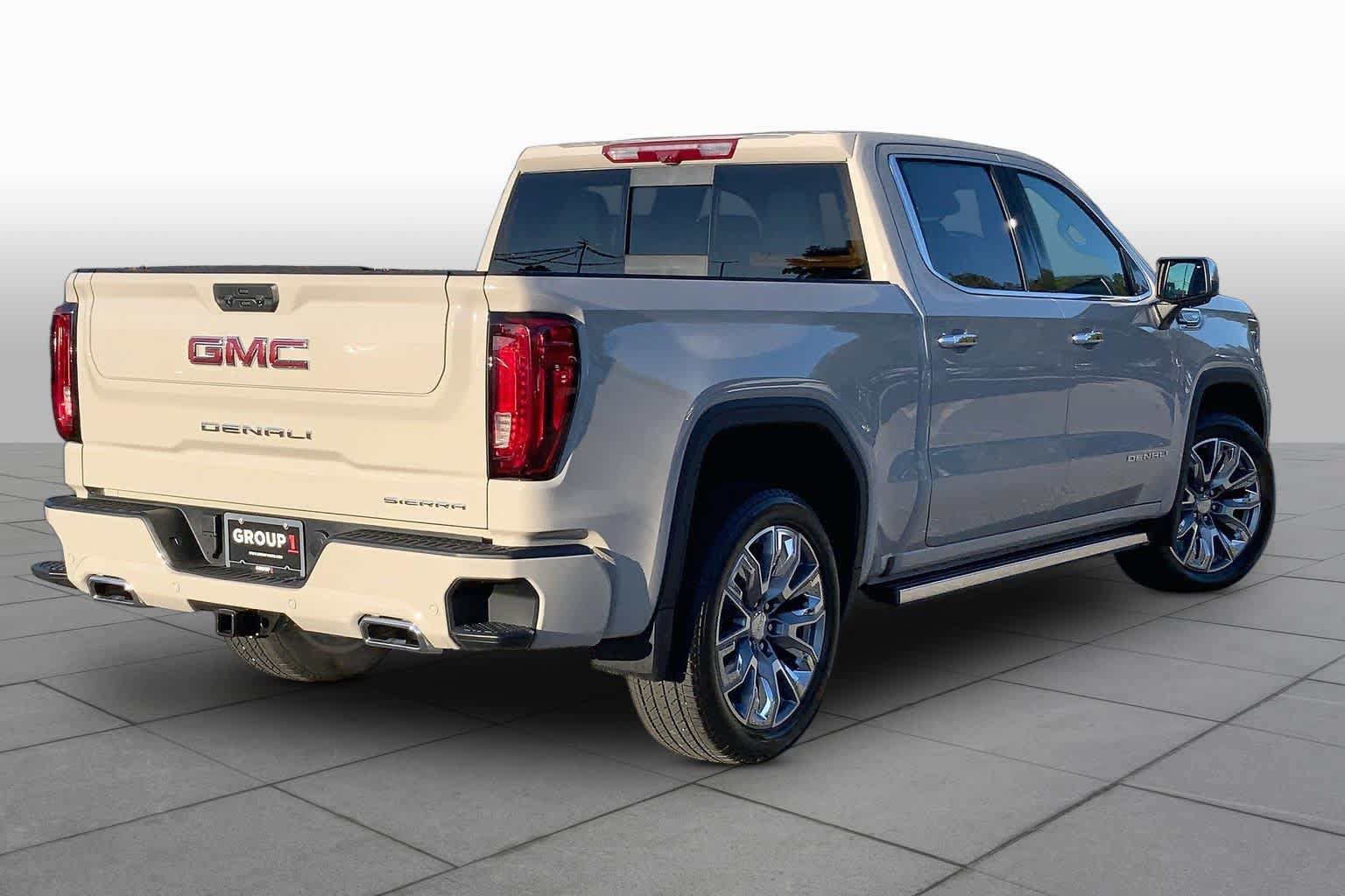 Used 2026 GMC Sierra 1500 Denali AWD/4WD image 12