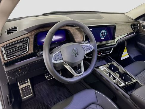 New 2026 Volkswagen Atlas SEL Premium R-Line image 9