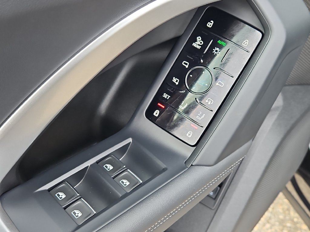 Certified 2025 Audi Q5 Premium AWD/4WD image 30