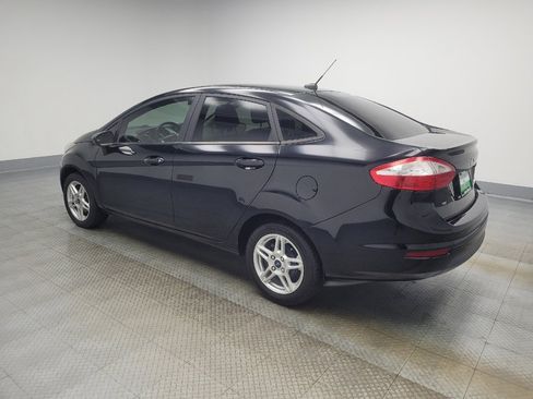 Used 2019 Ford Fiesta SE image 3