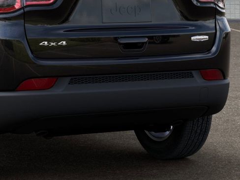 New 2026 Jeep Compass Latitude AWD/4WD image 15