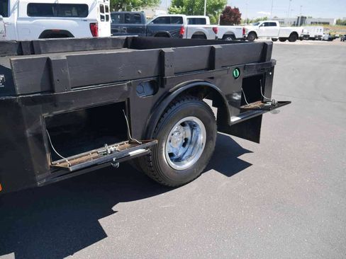 Used 2023 RAM 3500 Tradesman w/ Chrome Appearance Group AWD/4WD image 9
