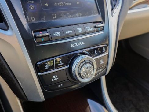 Used 2017 Acura TLX w/ Technology Package image 7