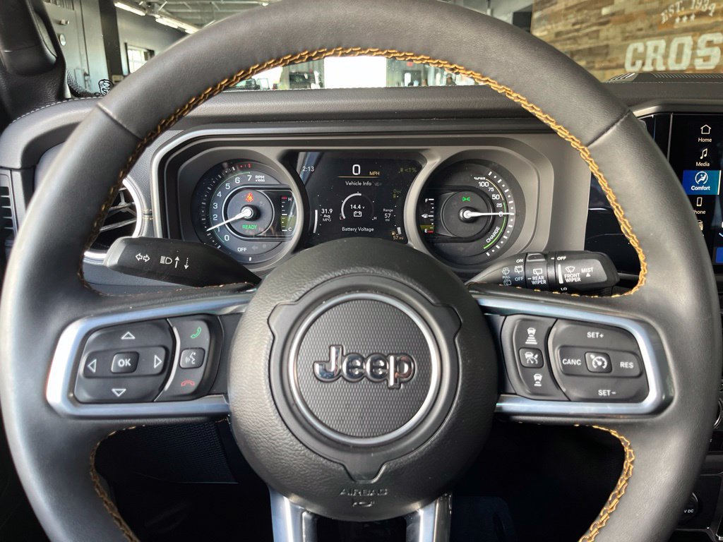 Used 2024 Jeep Wrangler Unlimited Sahara w/ Safety Group AWD/4WD image 31
