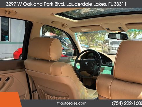 Used 2001 BMW 525i Sedan image 45