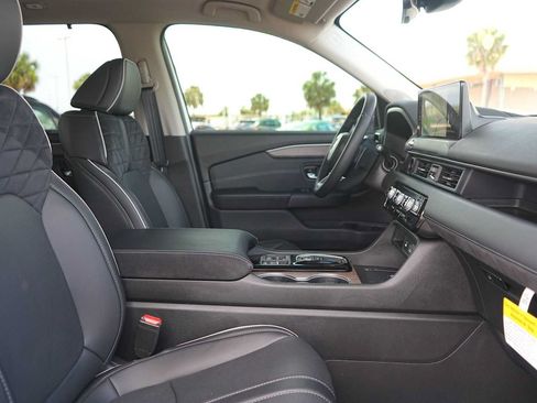 Used 2026 Honda Pilot Elite image 15