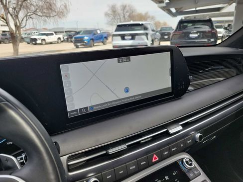 Used 2024 Hyundai Palisade Calligraphy image 16