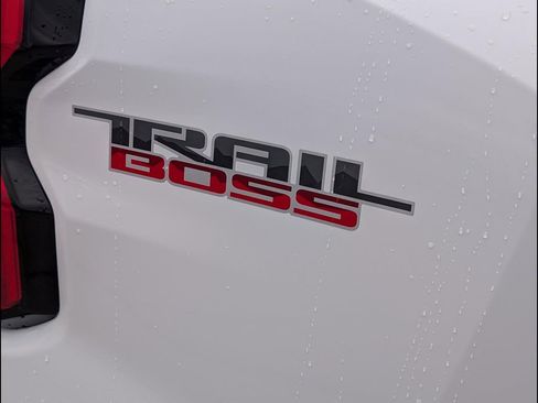 Used 2024 Chevrolet Colorado Trail Boss w/ Advanced Trailering Package image 23