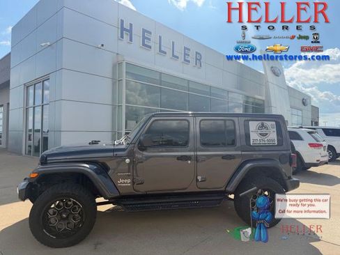 Used 2019 Jeep Wrangler Unlimited Sahara AWD/4WD image 1