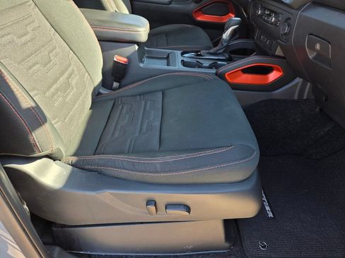 Used 2025 Nissan Frontier Pro-X RWD image 27