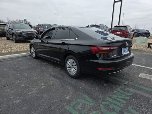 Used 2019 Volkswagen Jetta S image 7