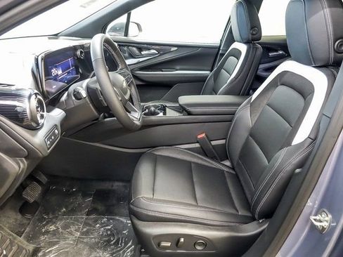 New 2026 Chevrolet Blazer EV LT image 10