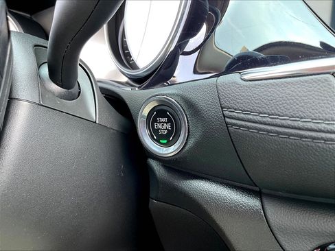 Used 2022 Buick Encore GX Preferred w/ Sport Touring Package FWD image 37