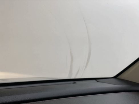 Used 2017 GMC Canyon SLE w/ All Terrain Package image 38