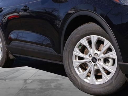 Used 2024 Ford Escape Active w/ Cold Weather Package image 3