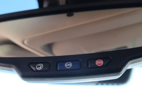 Used 2015 Chevrolet Malibu LT w/ Power Convenience Package image 32