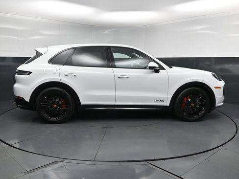 New 2026 Porsche Cayenne GTS AWD/4WD image 14