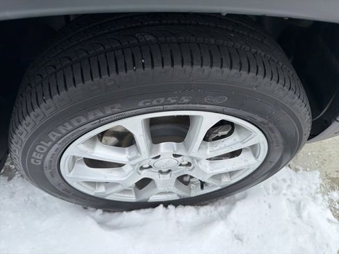 Used 2024 Jeep Compass Latitude image 30