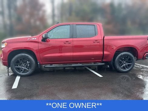 Used 2022 Chevrolet Silverado 1500 RST w/ Convenience Package II AWD/4WD image 3