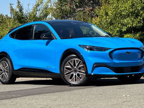 Used 2024 Ford Mustang Mach-E Premium image 2