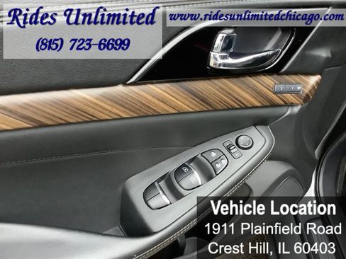 Used 2017 Nissan Maxima Platinum image 16