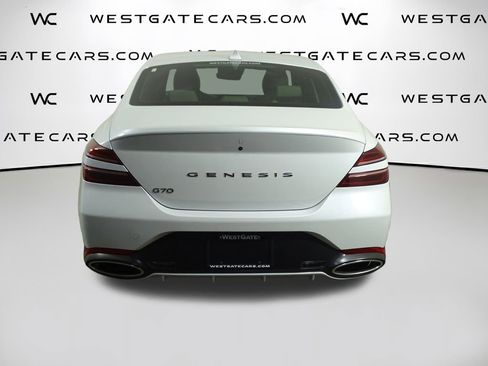 Used 2024 Genesis G70 2.5T image 7