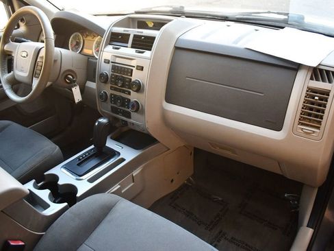 Used 2009 Ford Escape XLT image 25