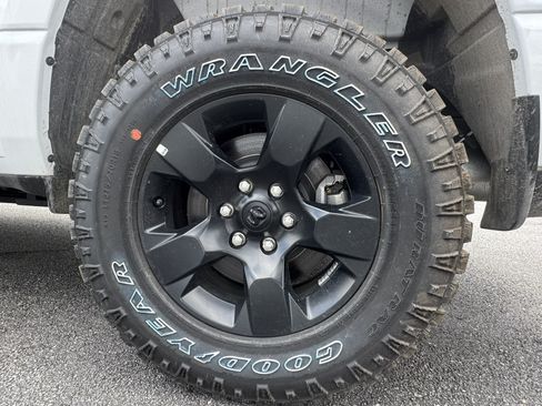 Used 2025 RAM 1500 Classic Warlock AWD/4WD image 15