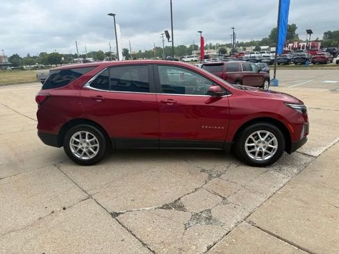 Used 2024 Chevrolet Equinox LT FWD image 6