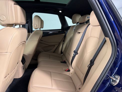 New 2025 Porsche Macan image 15