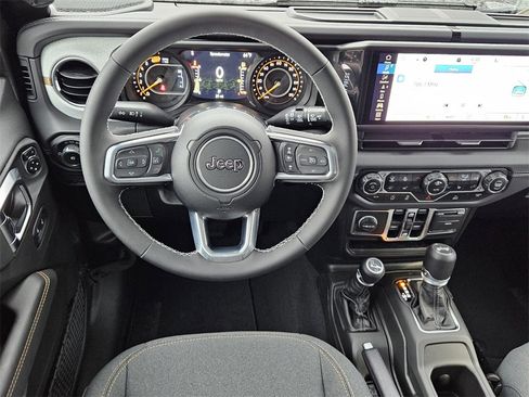 New 2025 Jeep Wrangler Sahara w/ Technology Group image 12
