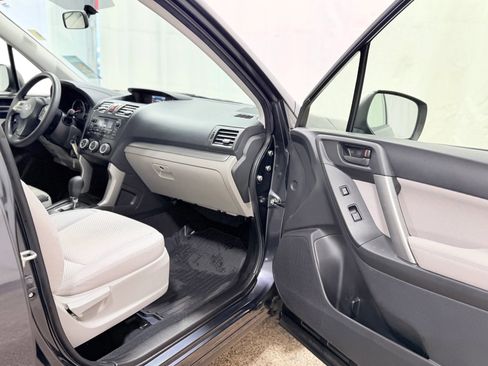 Used 2015 Subaru Forester 2.5i w/ Alloy Wheel Package image 24